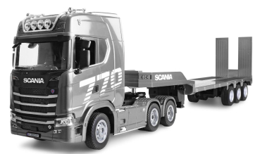 Scania 770 S Zugmaschine + Tieflader-Sattelauflieger 6x4 1:24 RTR silber