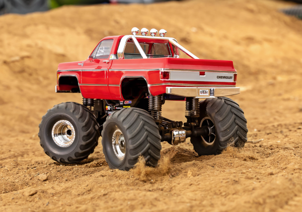 Traxxas TRX-4MT Chevy K10 Monster Truck 4x4 1/18 RTR